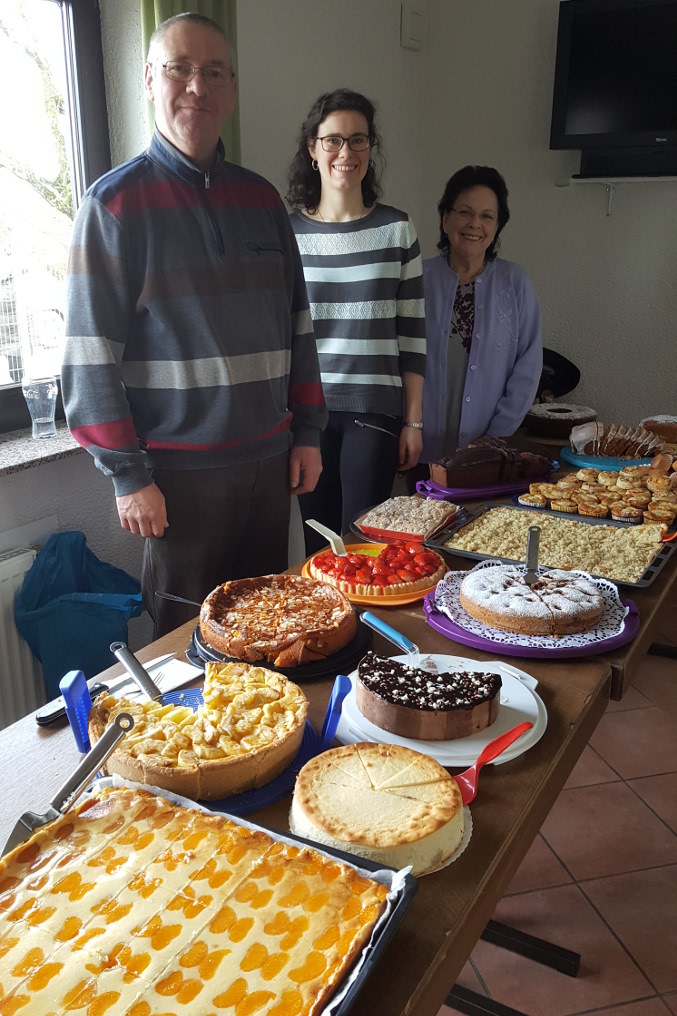 Für das leibliche Wohl gab es köstliche Kuchen und Kaffee